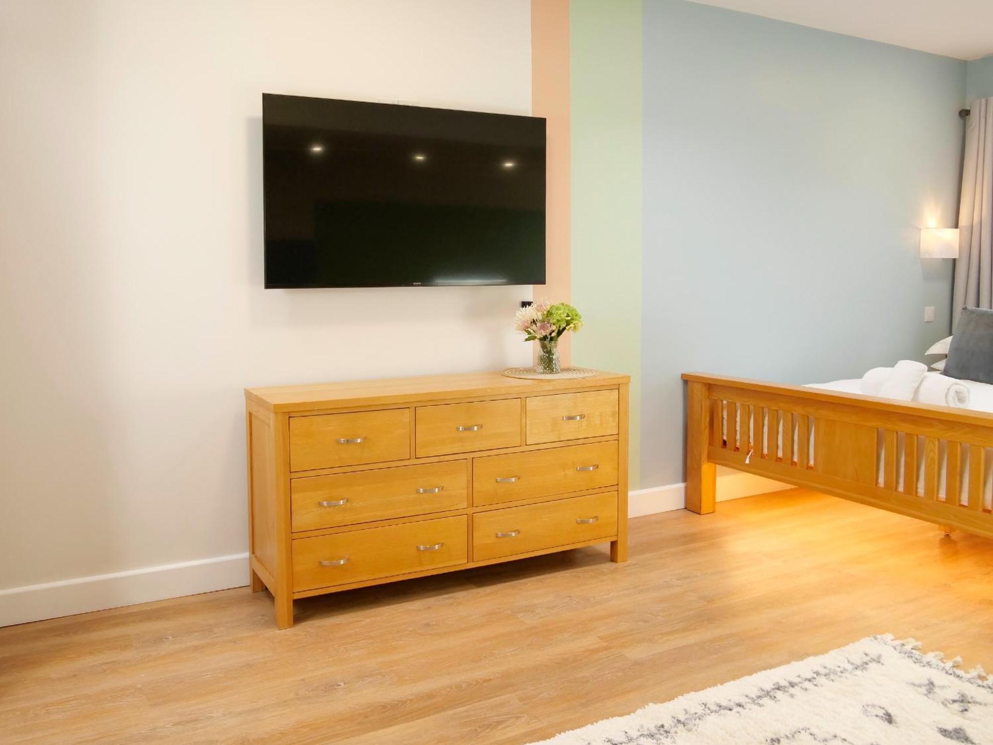 Ellingham Self-Catering Cottages Saint Peter Port الغرفة الصورة